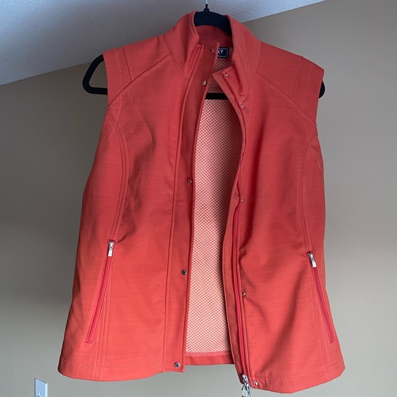 Ariat Softshell Vest - Picture 1 of 10